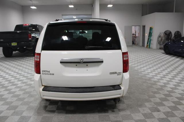 2010 dodge grand caravan sxt