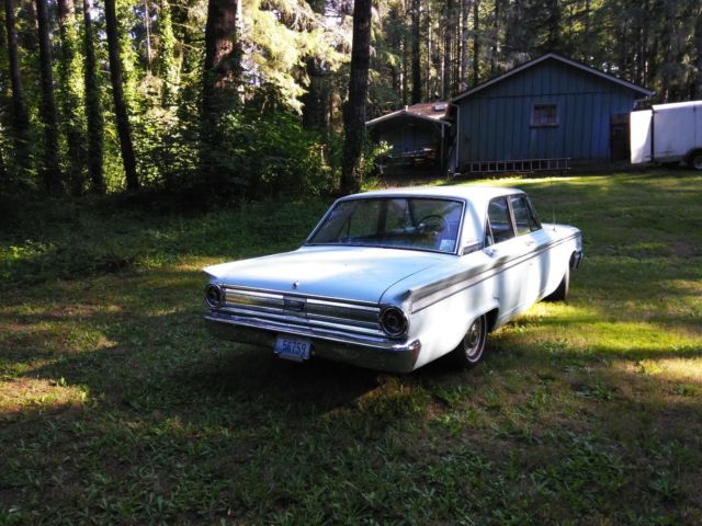 this car's v8 engine is also in excellent condition!