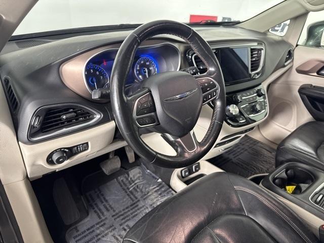 2019 chrysler pacifica touring-l plus