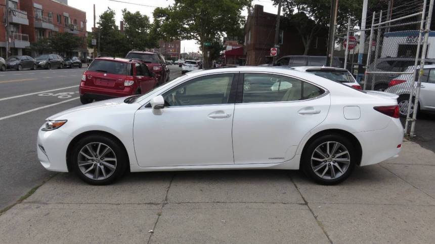 2016 lexus es 300h base