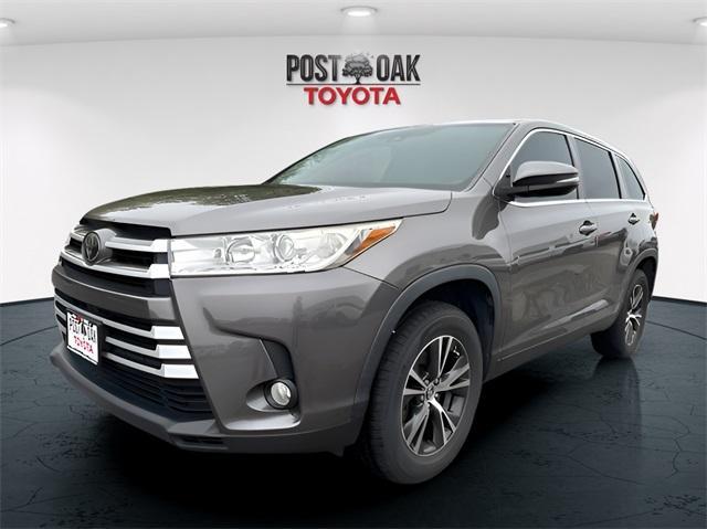 2019 toyota highlander le plus