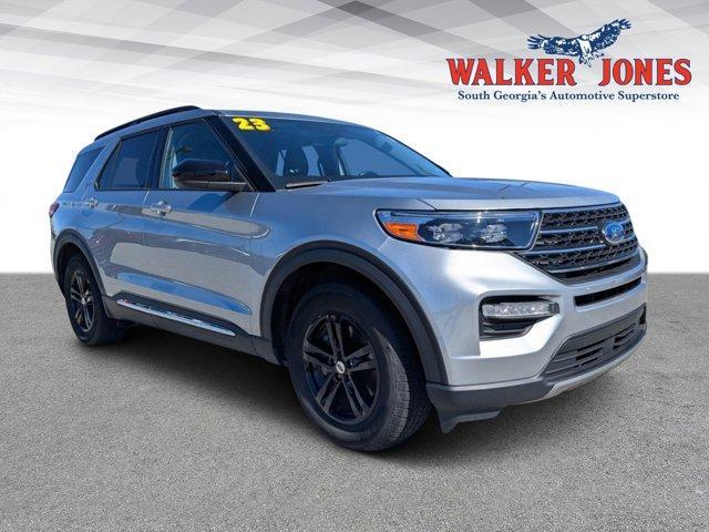 2023 ford explorer xlt
