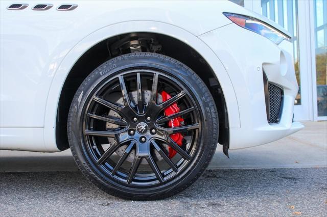 2022 maserati levante modena s