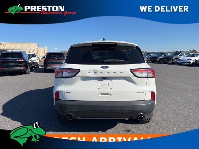 2022 ford escape se