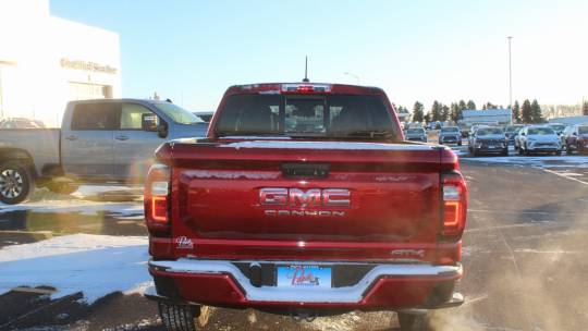 2024 GMC Canyon