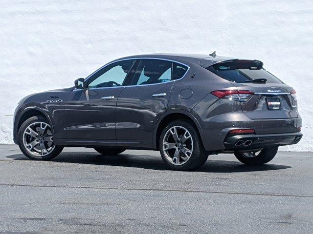 2023 maserati levante modena