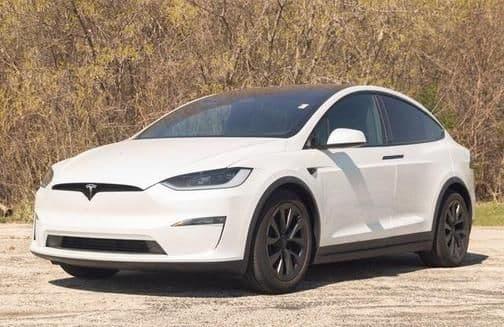 2023 tesla model x standard range in milwaukee, wisconsin
