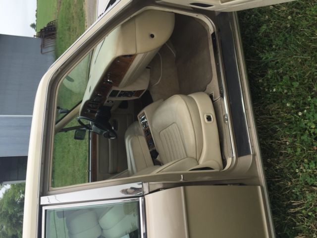 1990 rolls royce silver spur 2