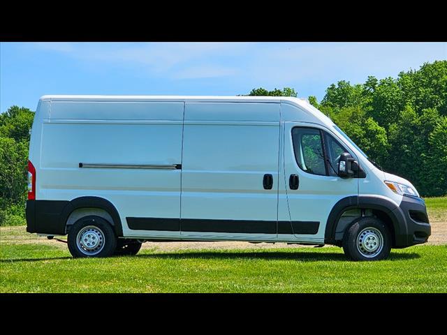 2024 ram promaster 2500 tradesman