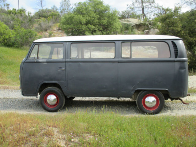 volkswagen vw 1969 kombi bay window low light bus european import version