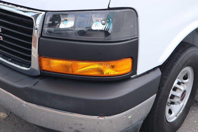 2022 gmc savana 2500 work van
