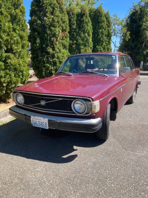 1974 volvo 144 - manual 4-speed transmission, b20f engine w/ k-jet fi