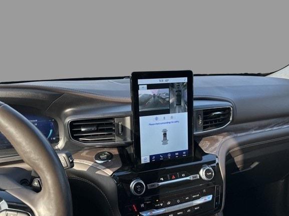2021 ford explorer platinum
