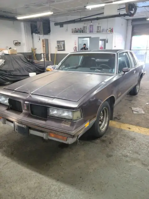 1987 oldsmobile cutlass coupe red rwd automatic 442