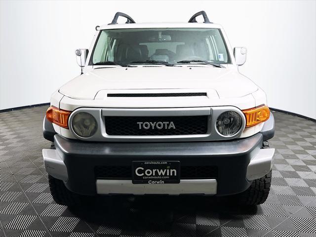 2012 toyota fj cruiser base