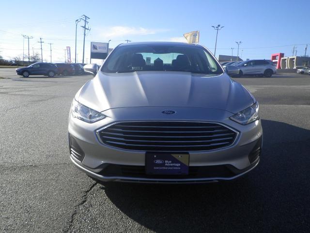 2020 ford fusion se