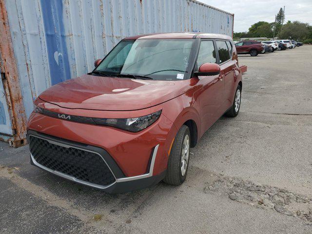 2023 kia soul lx