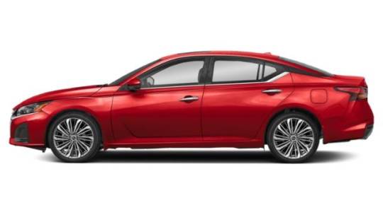 2025 Nissan Altima