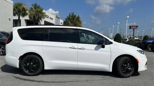 2024 Chrysler Pacifica