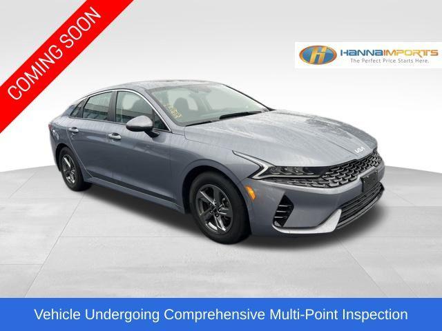 2022 kia k5 lxs