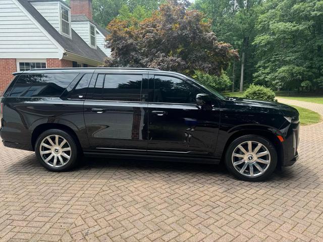 2023 cadillac escalade esv sport platinum