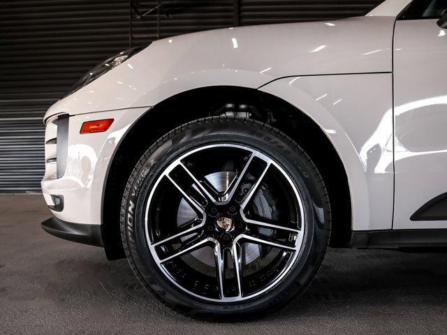 2020 porsche macan s