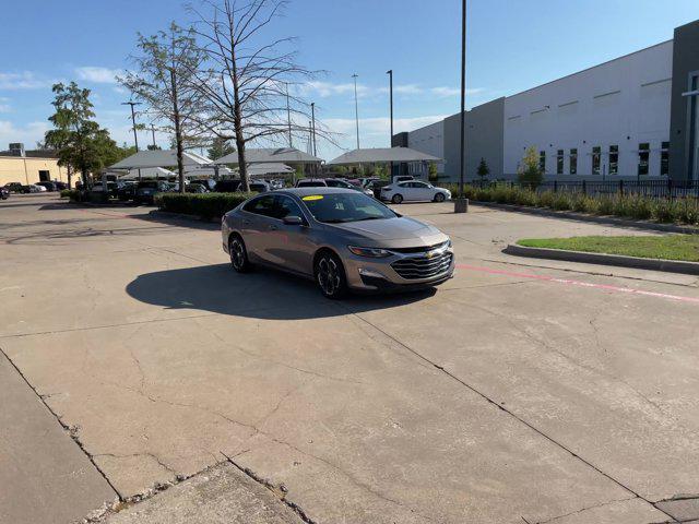 2022 chevrolet malibu fwd lt