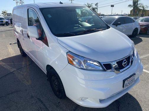 2021 nissan nv200