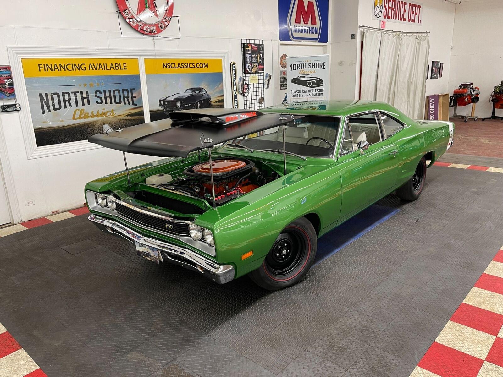 1969 dodge super bee - a12 440 six-pack manual