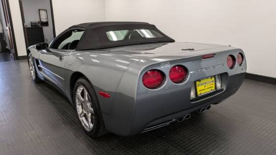 2004 chevrolet corvette base