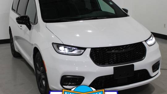2024 Chrysler Pacifica