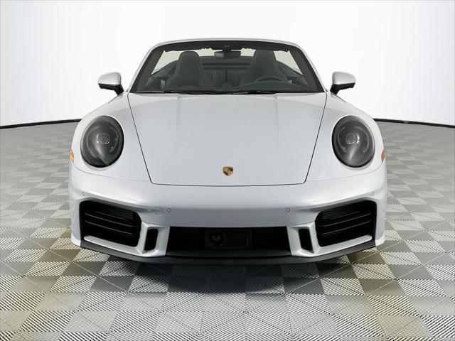 2025 porsche 911 carrera
