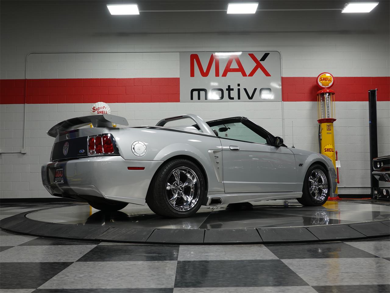 2002 ford mustang