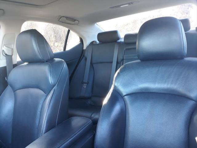 2009 lexus is 250 base