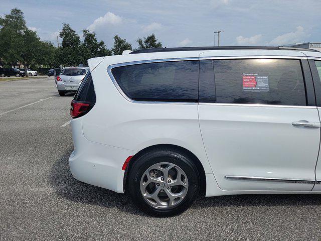 2022 chrysler pacifica limited