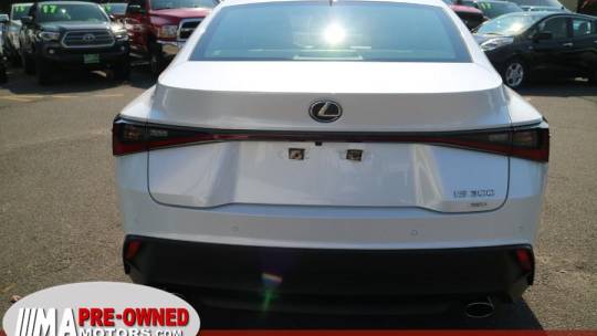 2022 Lexus IS