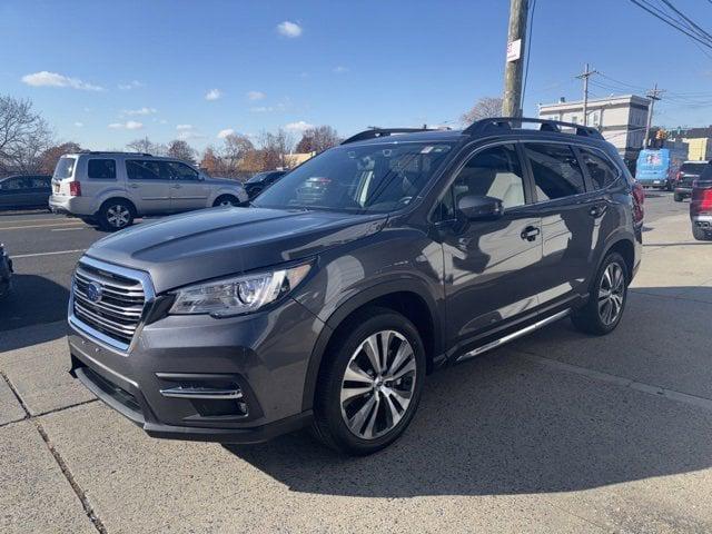 2022 subaru ascent limited 7-passenger