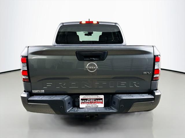 2022 nissan frontier sv