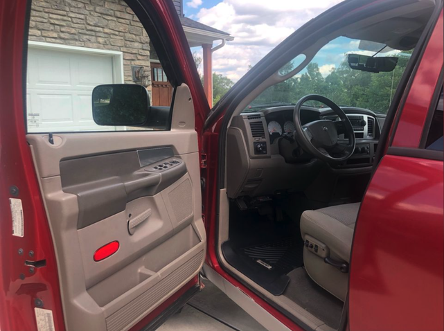 2007 dodge ram 1500 slt mega cab