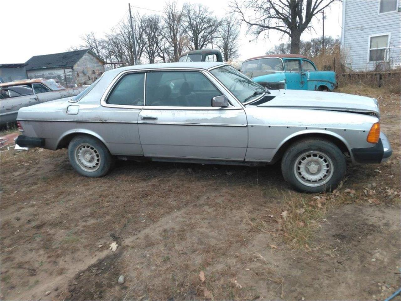1982 mercedes-benz 300cd