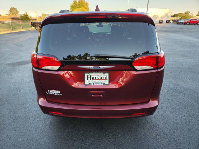 2020 chrysler voyager lxi