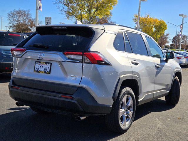 2022 toyota rav4 xle