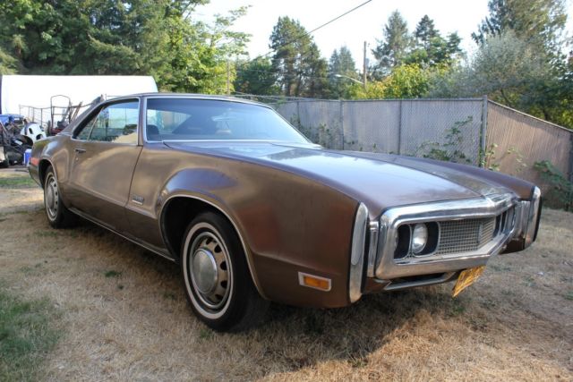 1970 oldsmobile toronado barn find, same owner 30 years no reserve