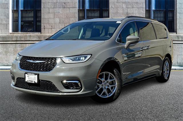 2022 chrysler pacifica touring l