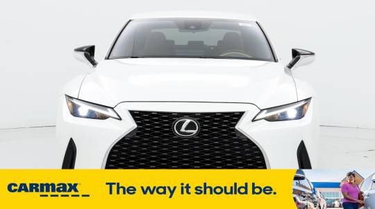 2022 Lexus IS