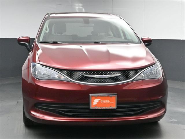 2020 chrysler voyager lx