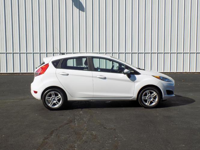 used 2017 ford fiesta se hatchback dover, de 19903 for sale in dover, delaware