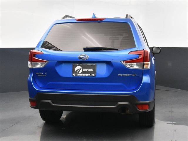2021 subaru forester base