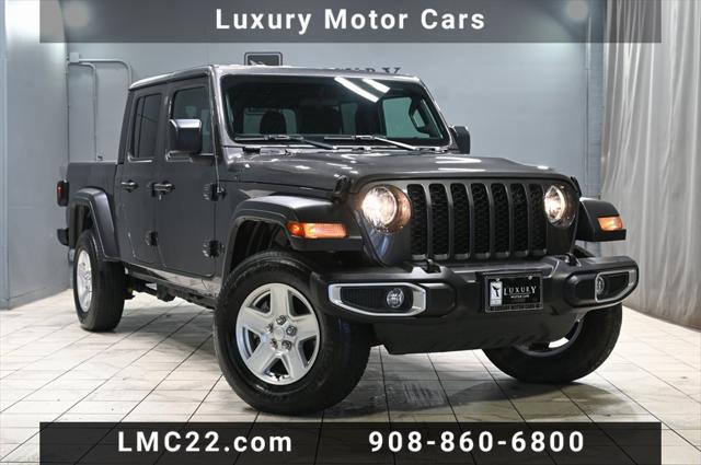 2023 jeep gladiator sport s