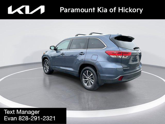 2019 toyota highlander se